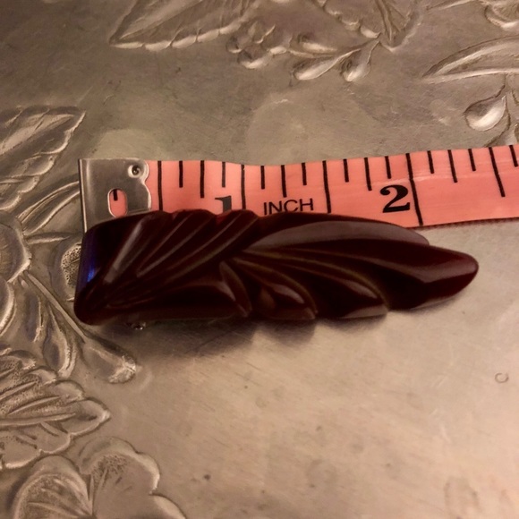 Vintage Bakelite Maroon Scarf Pin - Picture 6 of 7